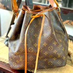 Louis Vuitton LV Shoulder Bag  Petit Noe Brown Monogram